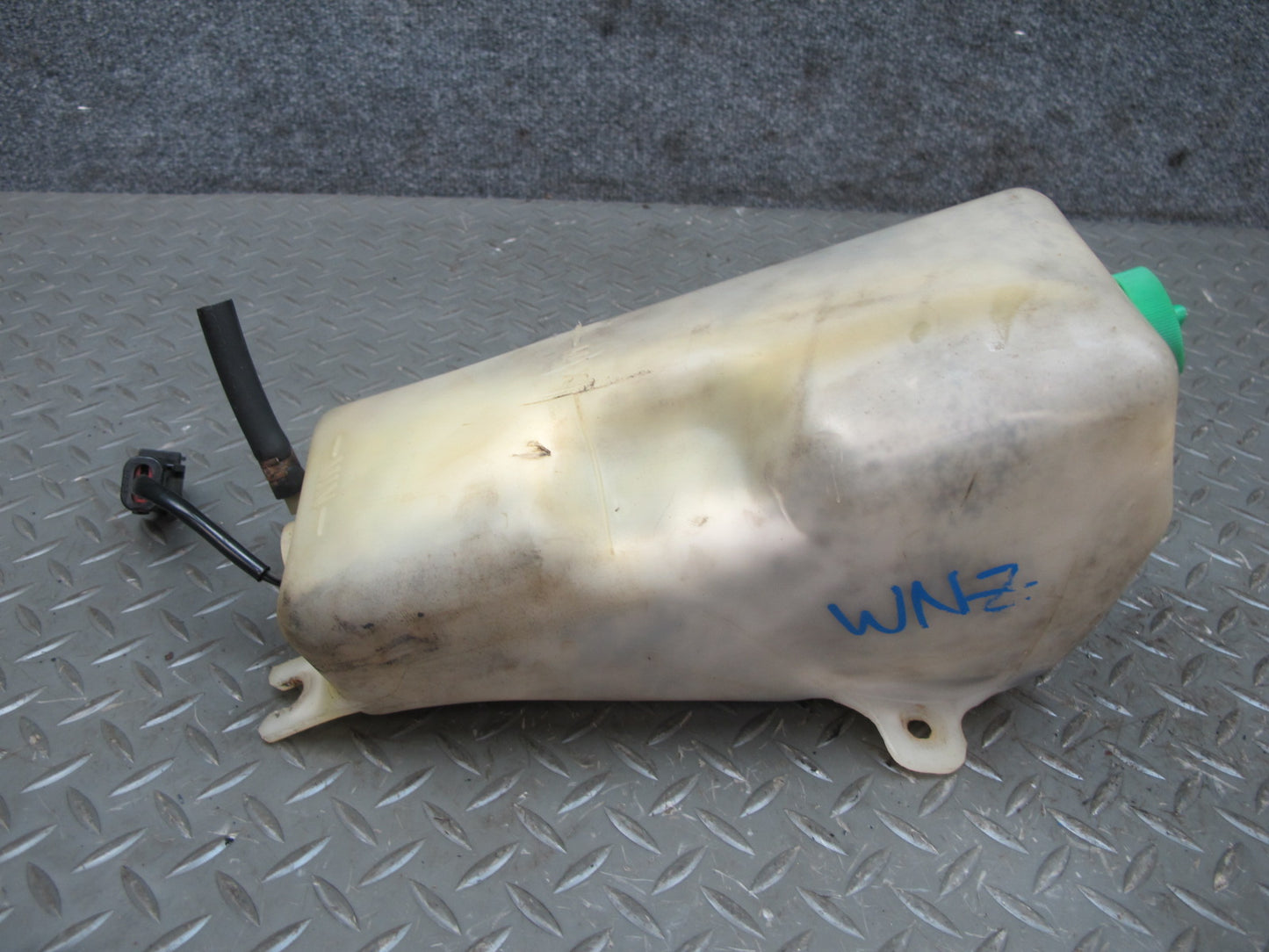 85-89 Nissan Z31 300ZX NON Turbo Engine Coolant Expansion Overflow Tank OEM