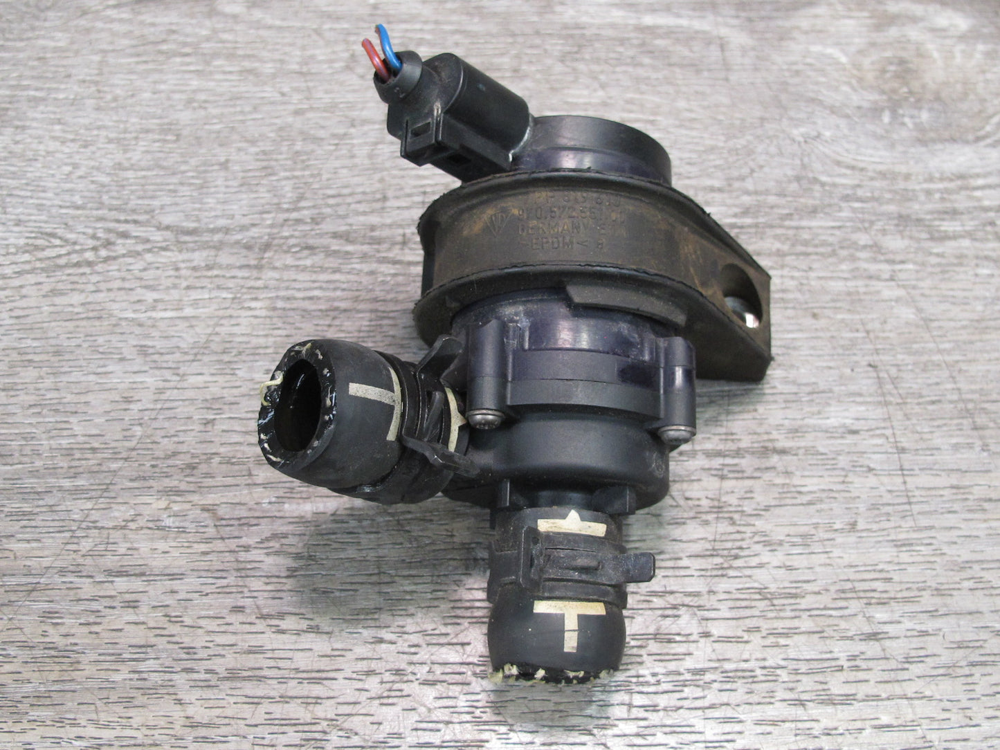 2010-2016 Porsche Panamera 970 Engine AUX Auxiliary Coolant Water Pump