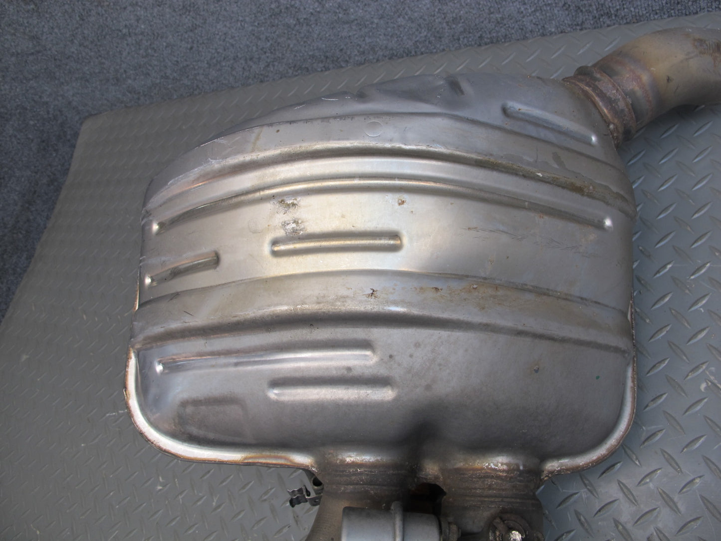 2014-2016 Porsche Panamera 970 3.0L Turbo Rear Right Exhaust Muffler w Tips