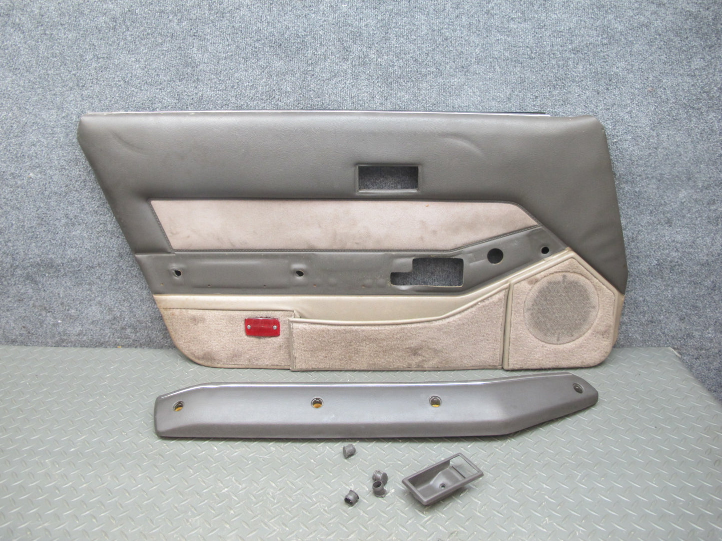 85-89 Nissan Z31 300ZX 2+0 Set of 2 Door Interior Trim Cover Panel TAN OEM