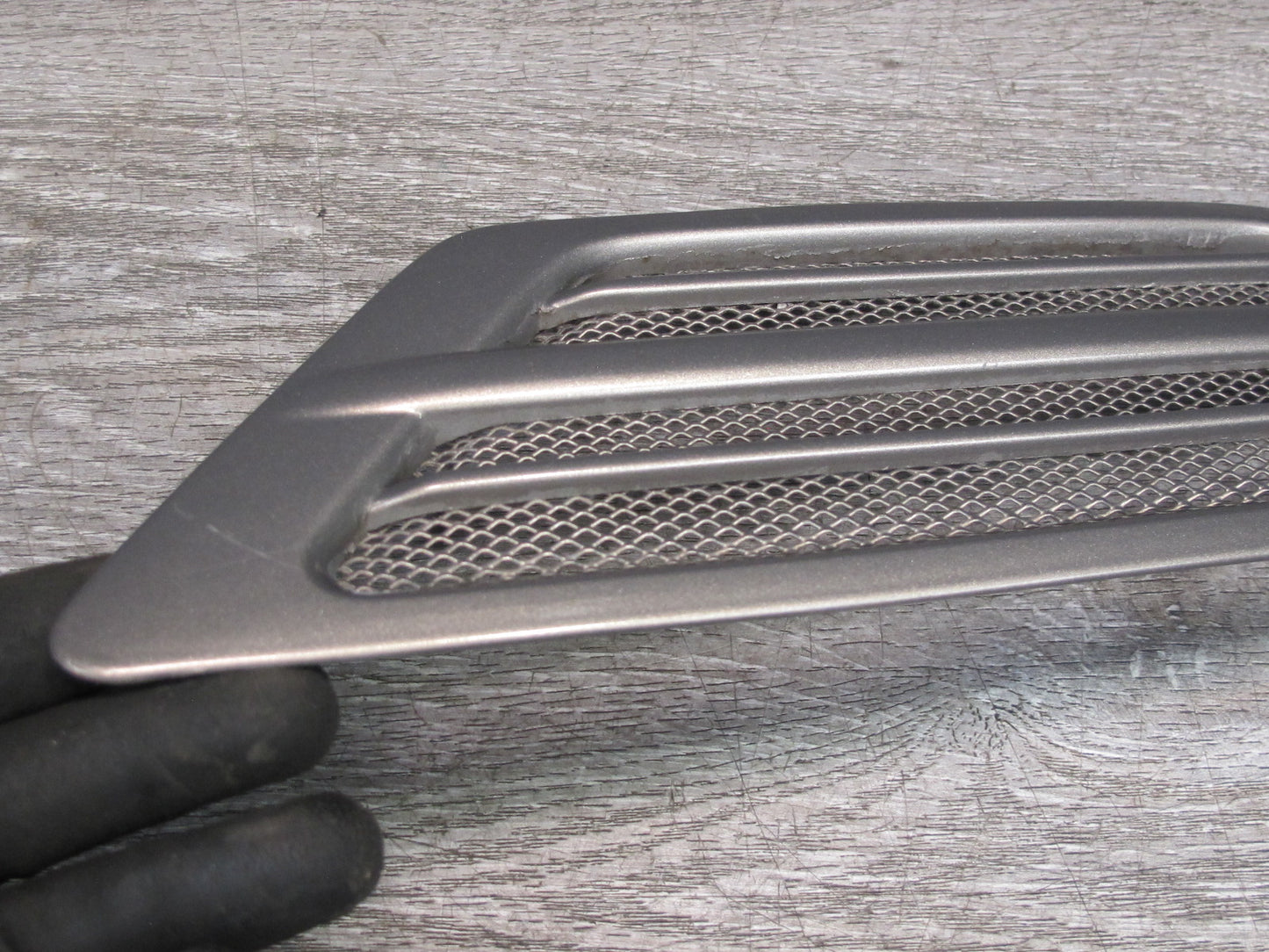1998-2002 Lexus J100 LX470 Rear Left & Right Side Quarter Vent Grille Trim Set