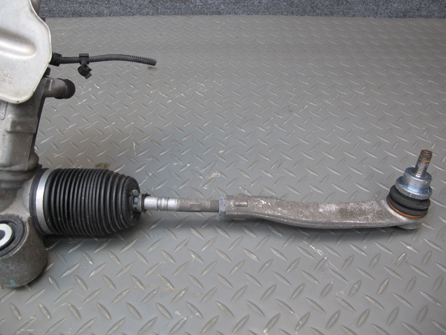 2010-2016 Porsche Panamera 970 Power Steering Rack & Pinion 97034700516