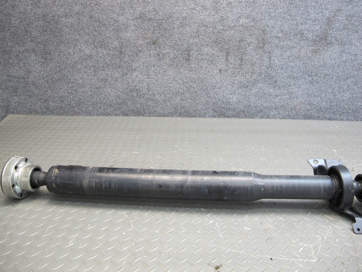 2014-2015 Porsche Panamera S 4S 970 3.0L Rear Drive Shaft Driveshaft 97042101102