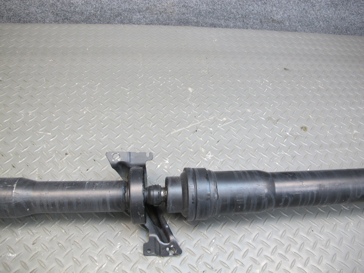 2014-2015 Porsche Panamera S 4S 970 3.0L Rear Drive Shaft Driveshaft 97042101102