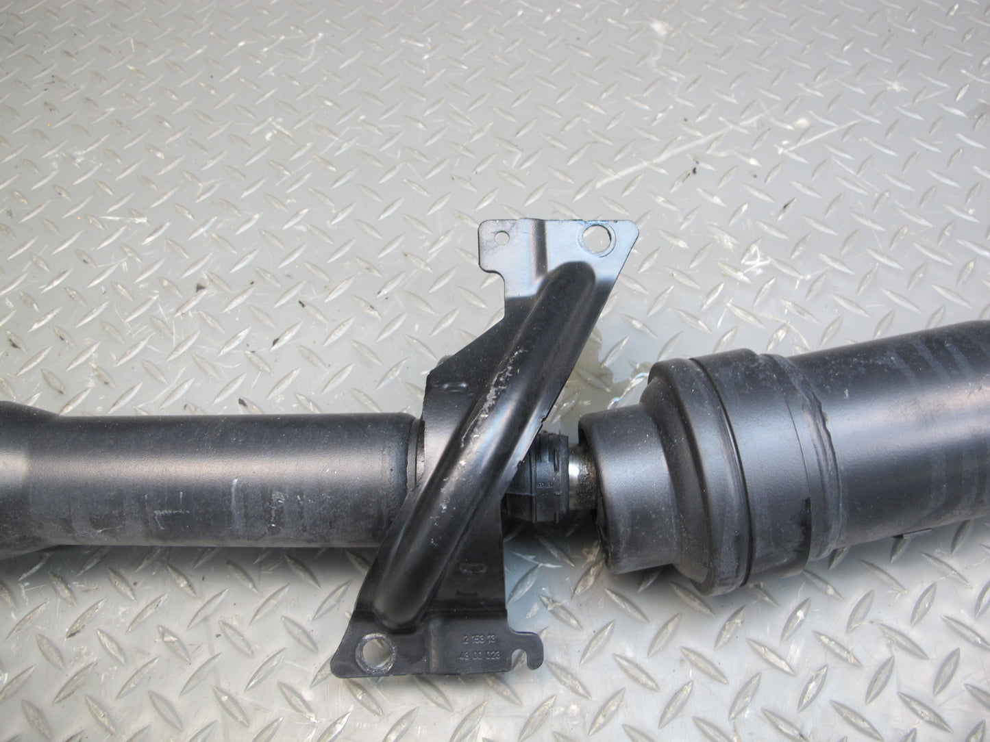 2014-2015 Porsche Panamera S 4S 970 3.0L Rear Drive Shaft Driveshaft 97042101102