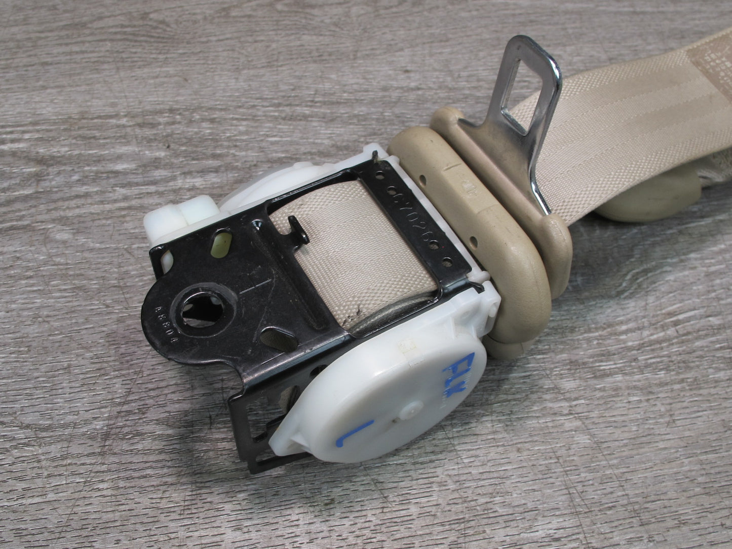 98-02 LEXUS LX470 FRONT REAR 3RD ROW SEATBELT RETRACTOR SET OEM