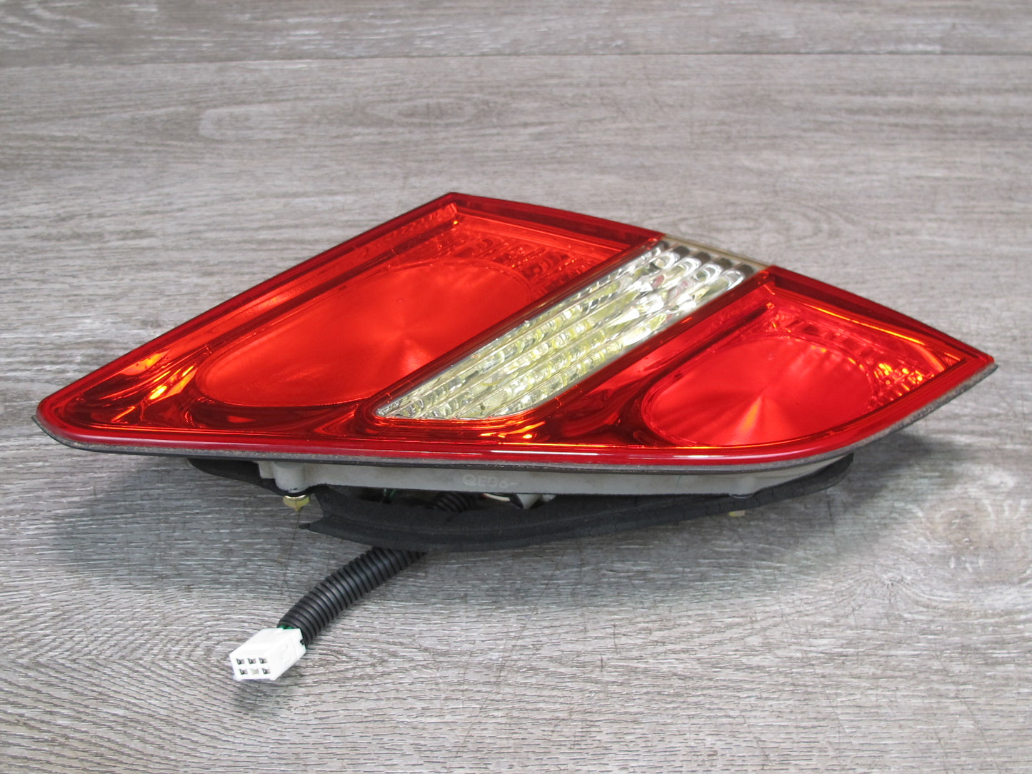 01-03 Lexus UCF30L LS430 Rear Left Inner Tail Light Lamp OEM