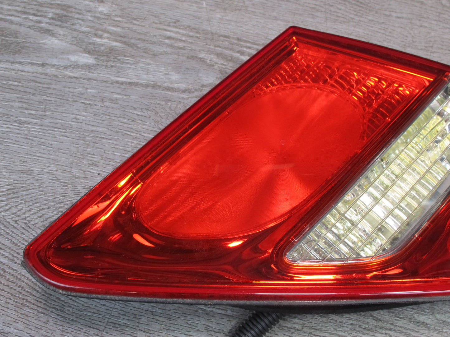 01-03 Lexus UCF30L LS430 Rear Left Inner Tail Light Lamp OEM