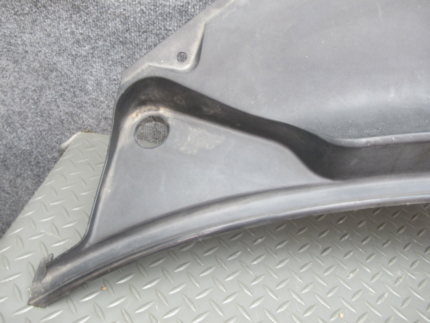 2010-2016 Porsche Panamera 970 Front Windshield Wiper Cowl Cover 97055506302