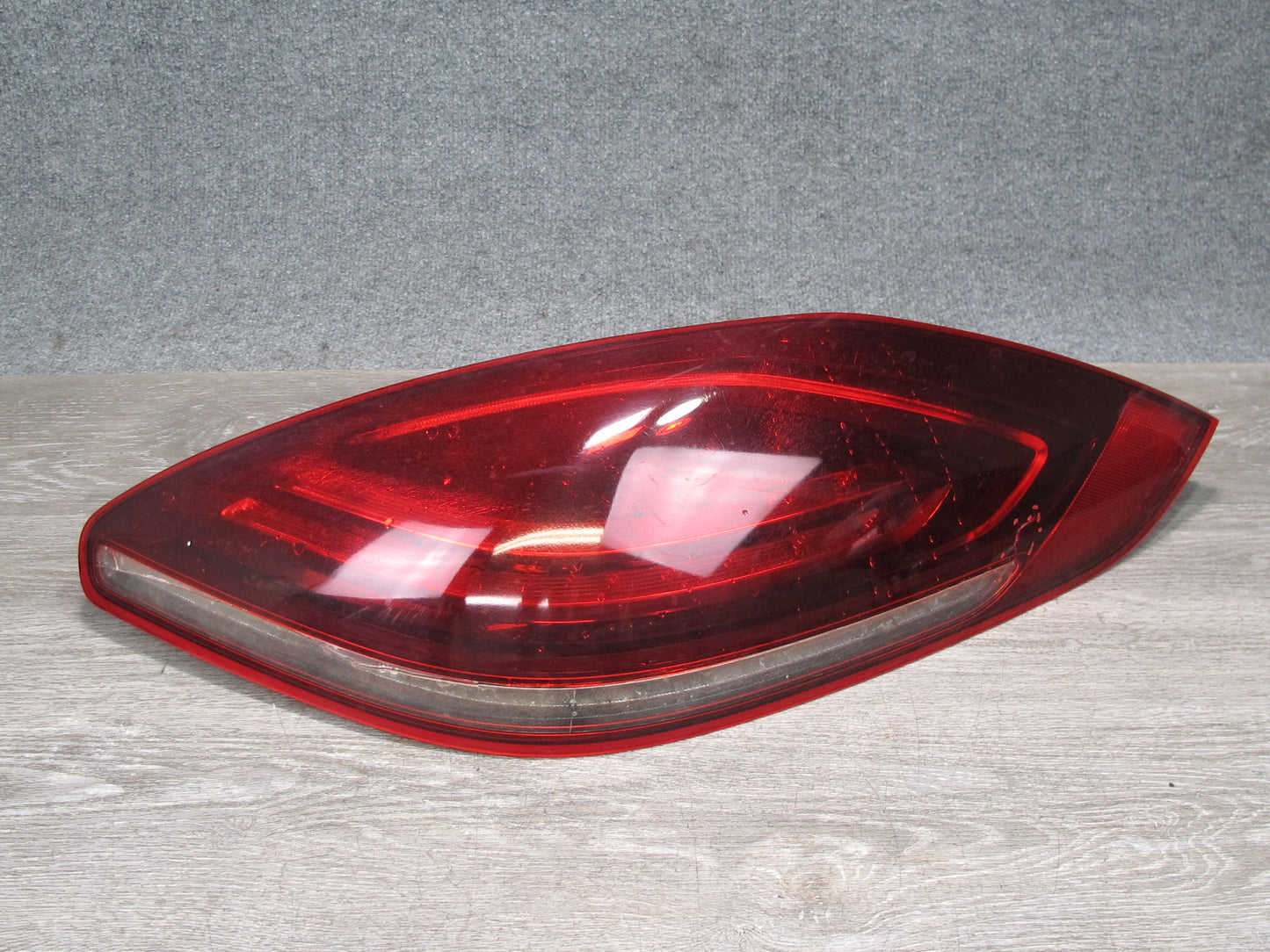 2014-2016 Porsche Panamera 970 Rear Right Tail Light Lamp 97063199602