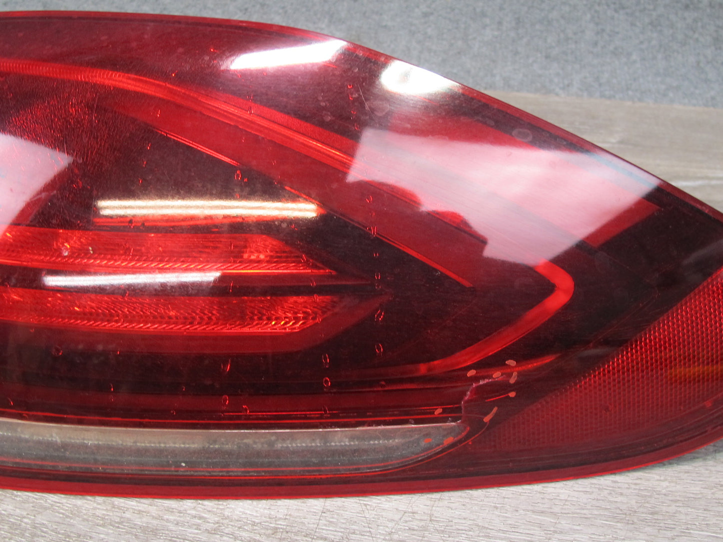 2014-2016 Porsche Panamera 970 Rear Right Tail Light Lamp 97063199602