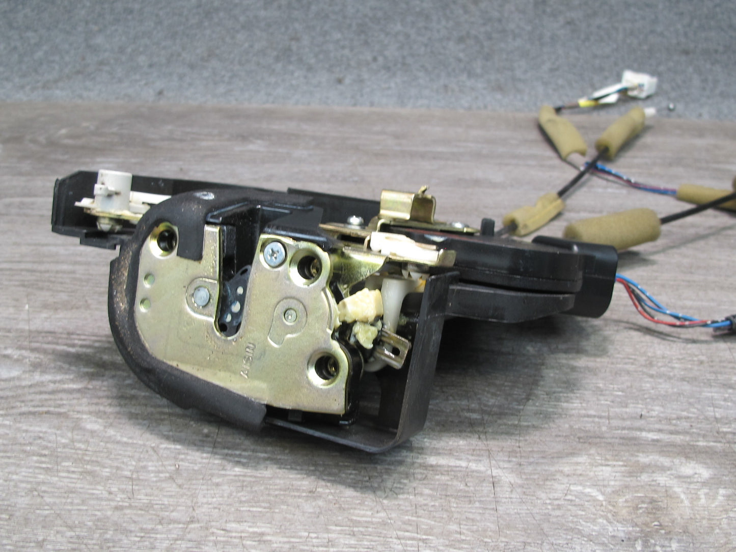 01-06 Lexus UCF30L LS430 Rear Left Door Lock Latch Actuator NO Soft Close OEM