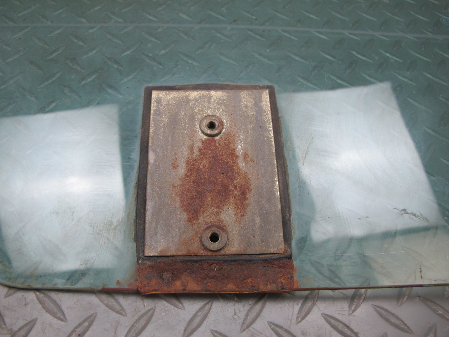 85-89 BMW E24 6-SERIES Rear Right Quarter Glass Window OEM