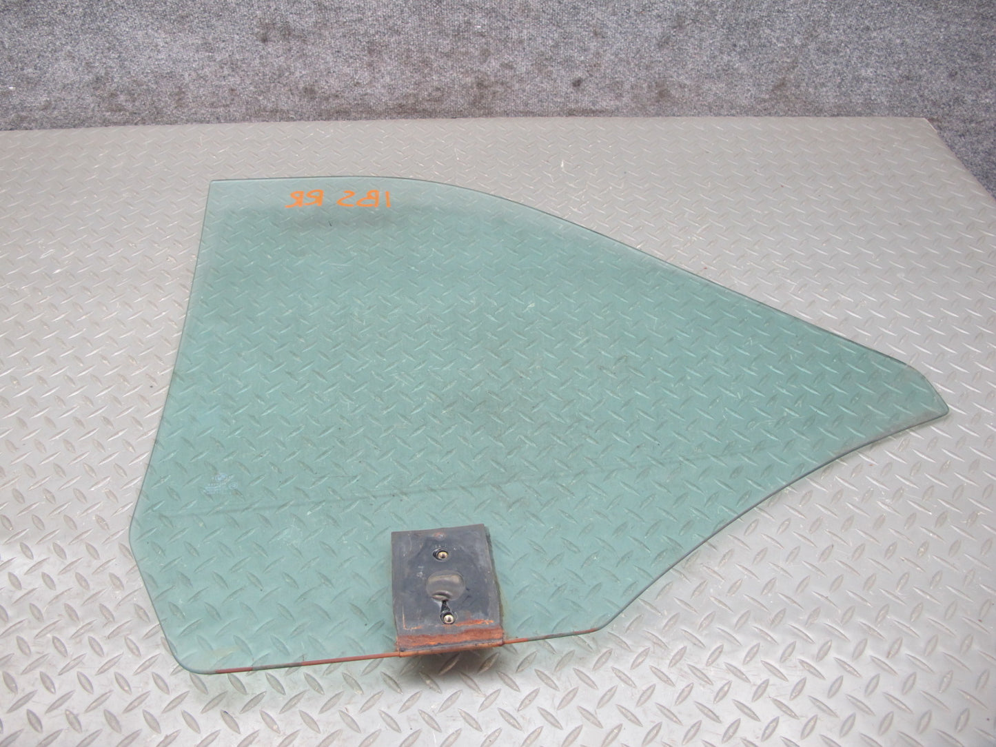 85-89 BMW E24 6-SERIES Rear Right Quarter Glass Window OEM