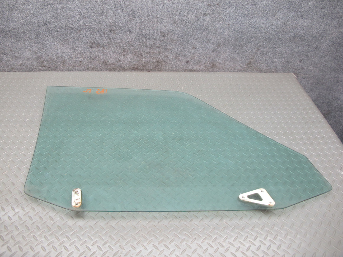 85-89 BMW E24 6-SERIES Left Driver Door Glass Window OEM