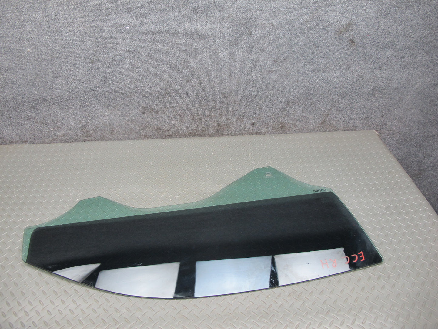 16-23 Chevrolet Camaro Coupe Right Passenger Door Glass Window OEM