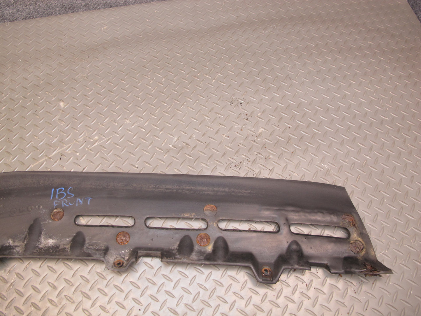 84-87 BMW E24 6-SERIES Front Bumper Upper Trim Cover Panel 1861062 OEM