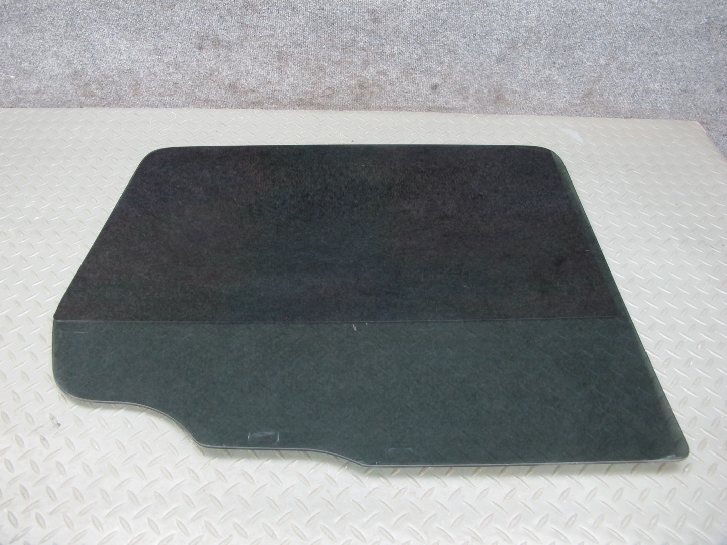 2003-2009 Hummer H2 Rear Left Driver Side Door Window Glass