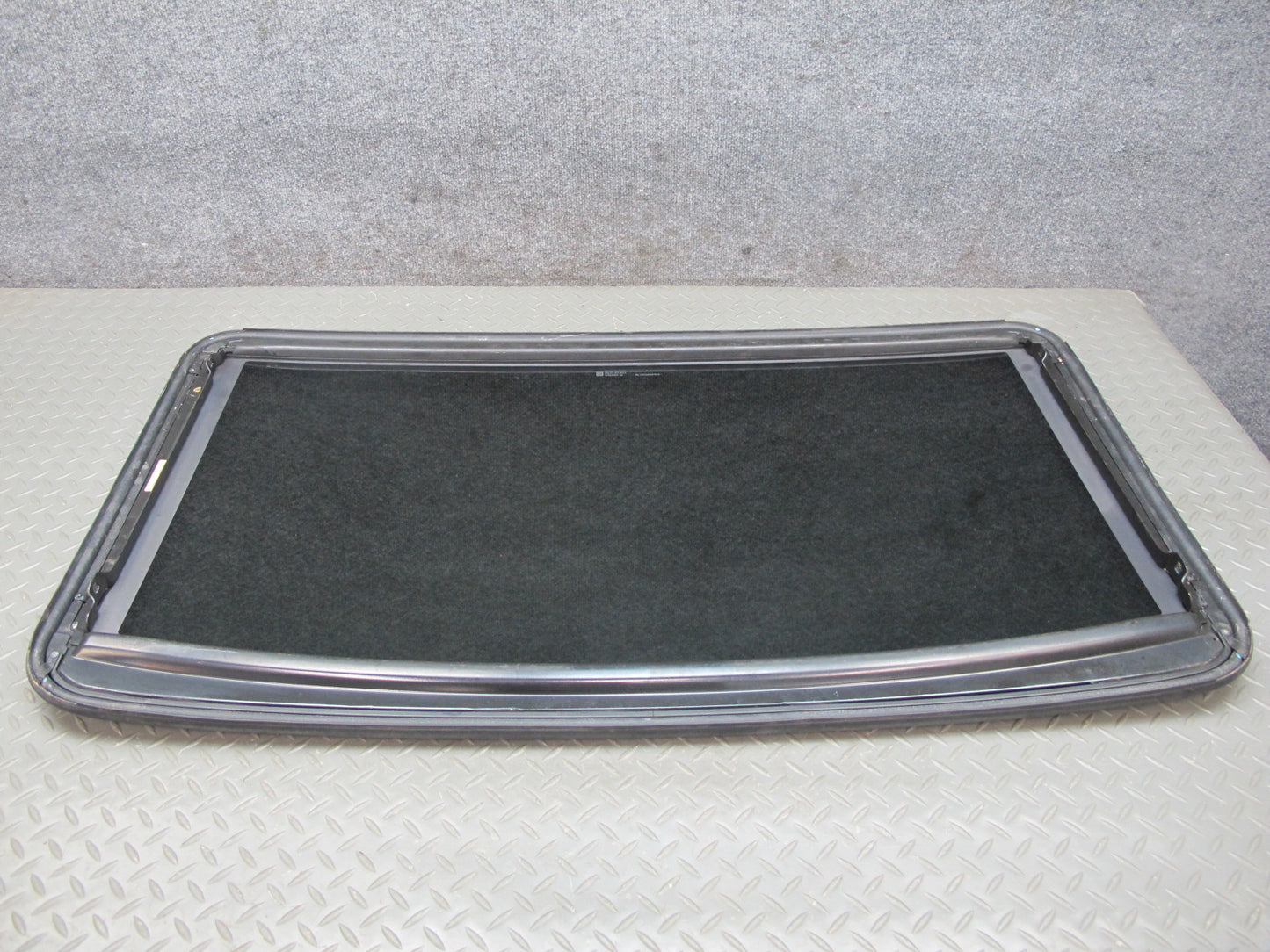 2003-2009 Hummer H2 Front Upper Sunroof Glass Window Panel