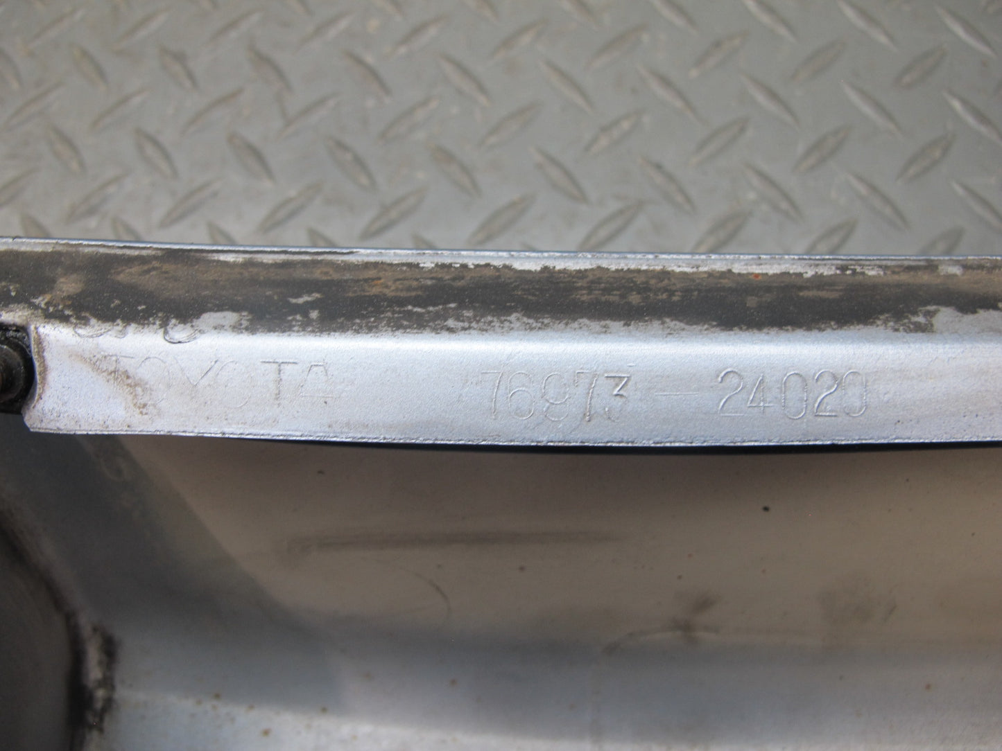 97-00 Lexus UZZ30L SC300 SC400 Set of 2 Rear Quarter Lower Trim Molding OEM