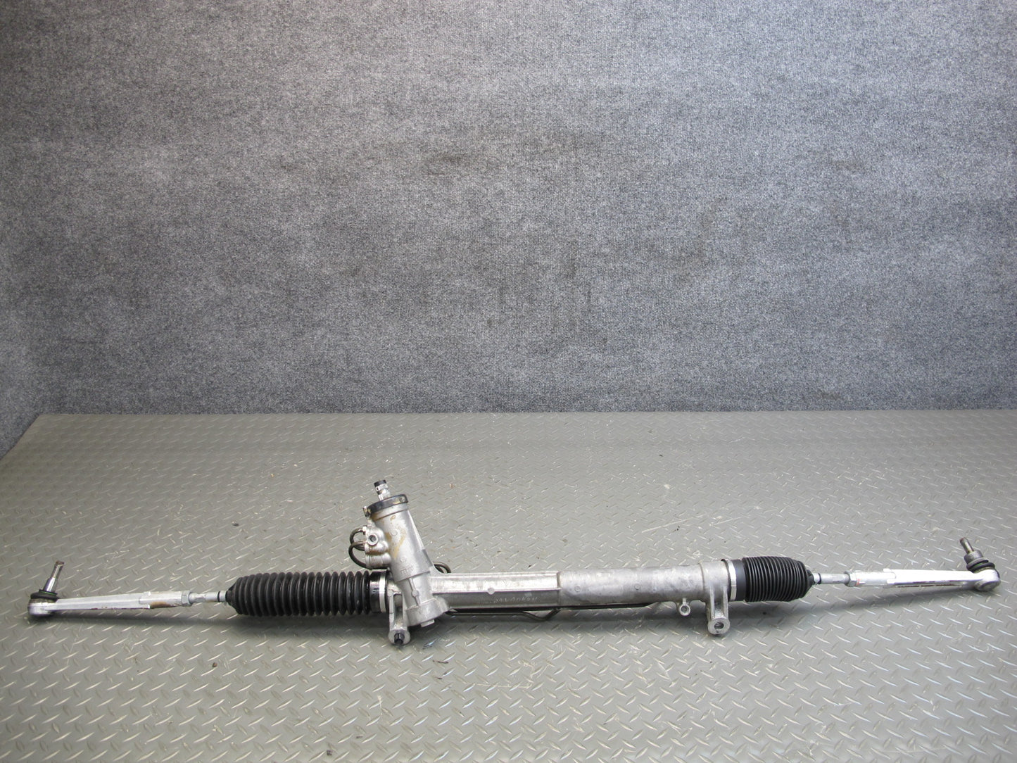 1997-2004 Porsche Boxster 986 Power Steering Rack AND Pinion Gear 99634701107