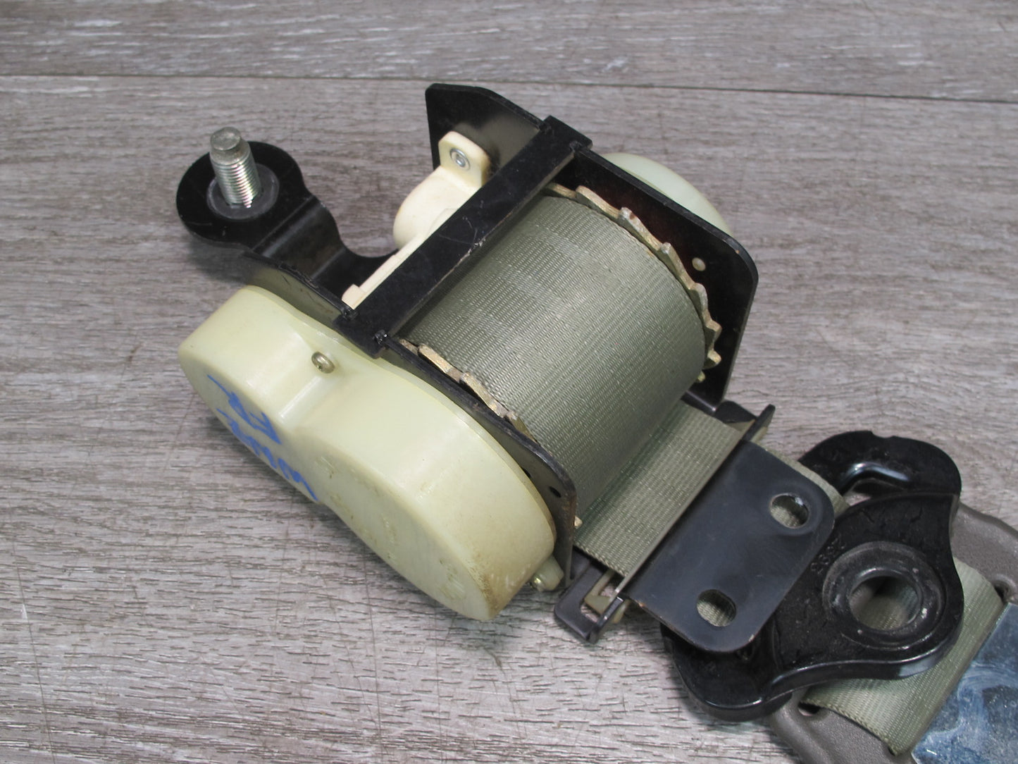 84-89 NISSAN 300ZX Z31 FRONT LEFT & RIGHT SIDE SEATBELT RETRACTOR SET OEM