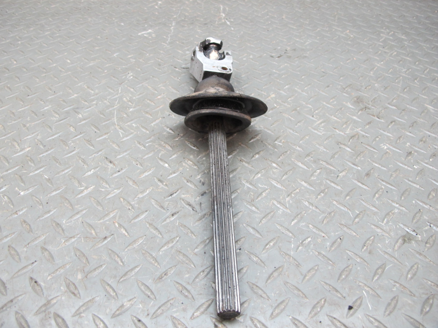 84-89 BMW E24 6-SERIES Steering Column Lower U Joint Linkage Shaft OEM