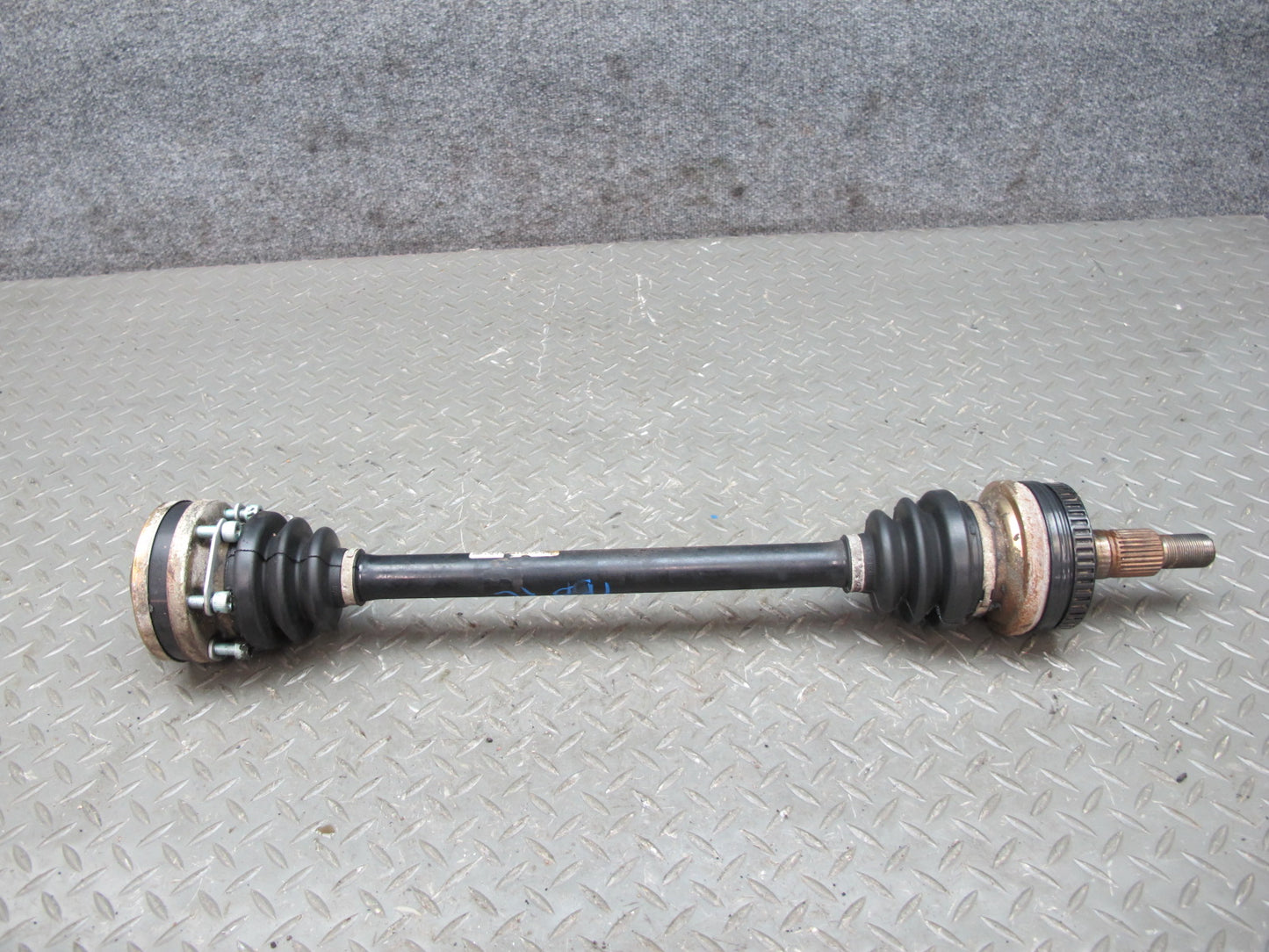 1997-2002 Porsche Boxster 986 M/T Rear Left Suspension Axle Shaft 98633202407