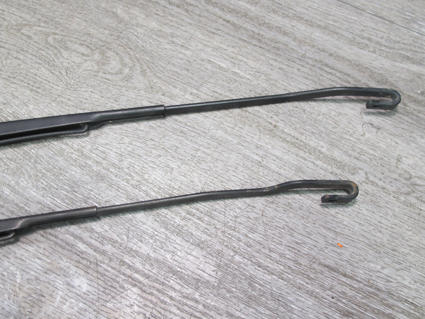 91-99 Mitsubishi 3000GT Front Left & Right Windshield Wiper Arm Set OEM