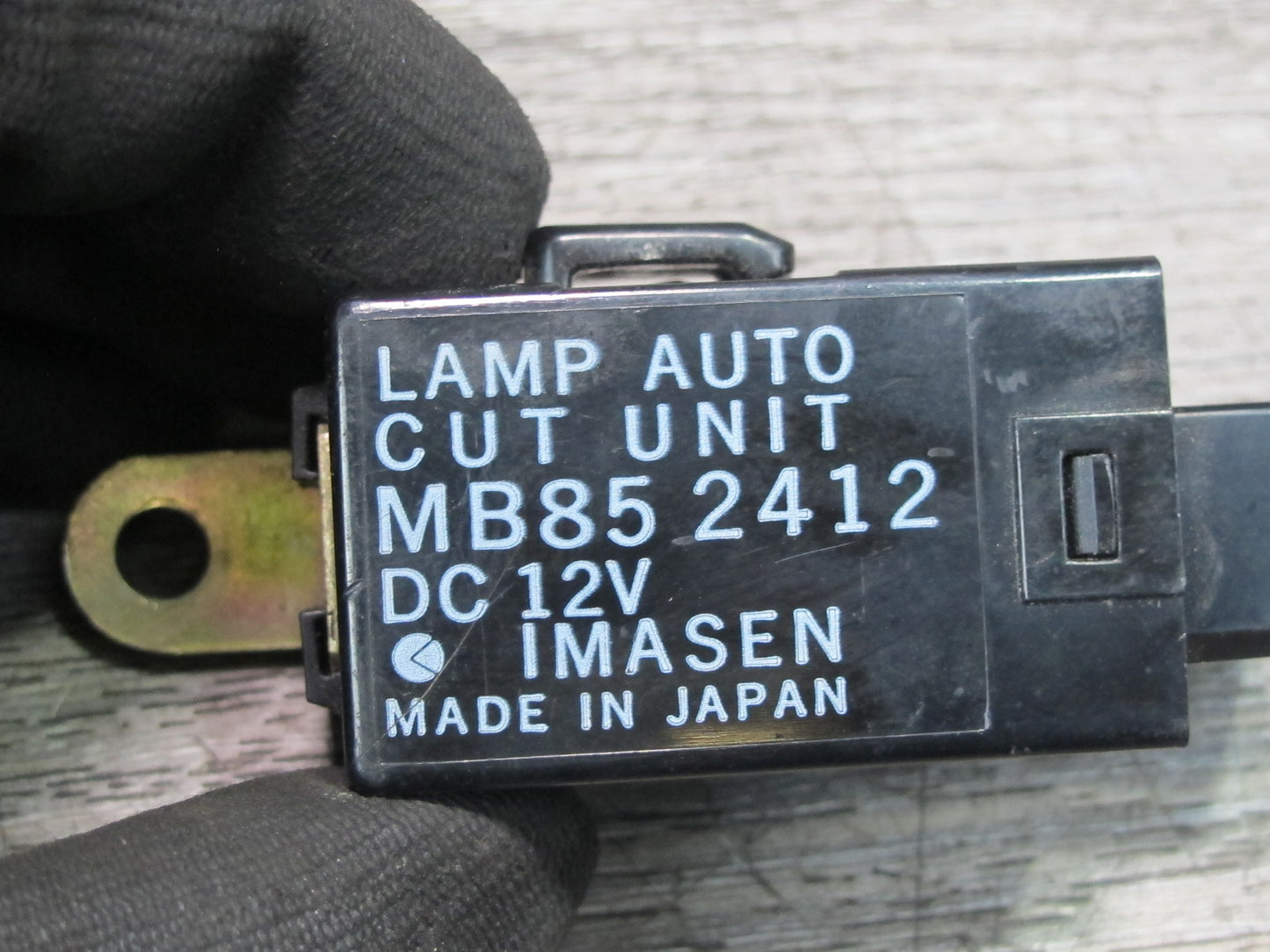 91-99 Mitsubishi 3000GT Light Lamp  Cut OUT Relay Module MB852412 OEM