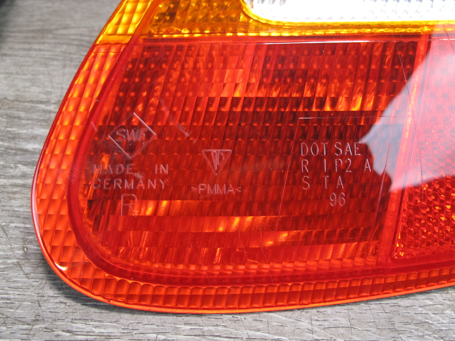 1997-2002 Porsche Boxster 986 Rear Left & Right Side Tail Light Lamp Set of 2