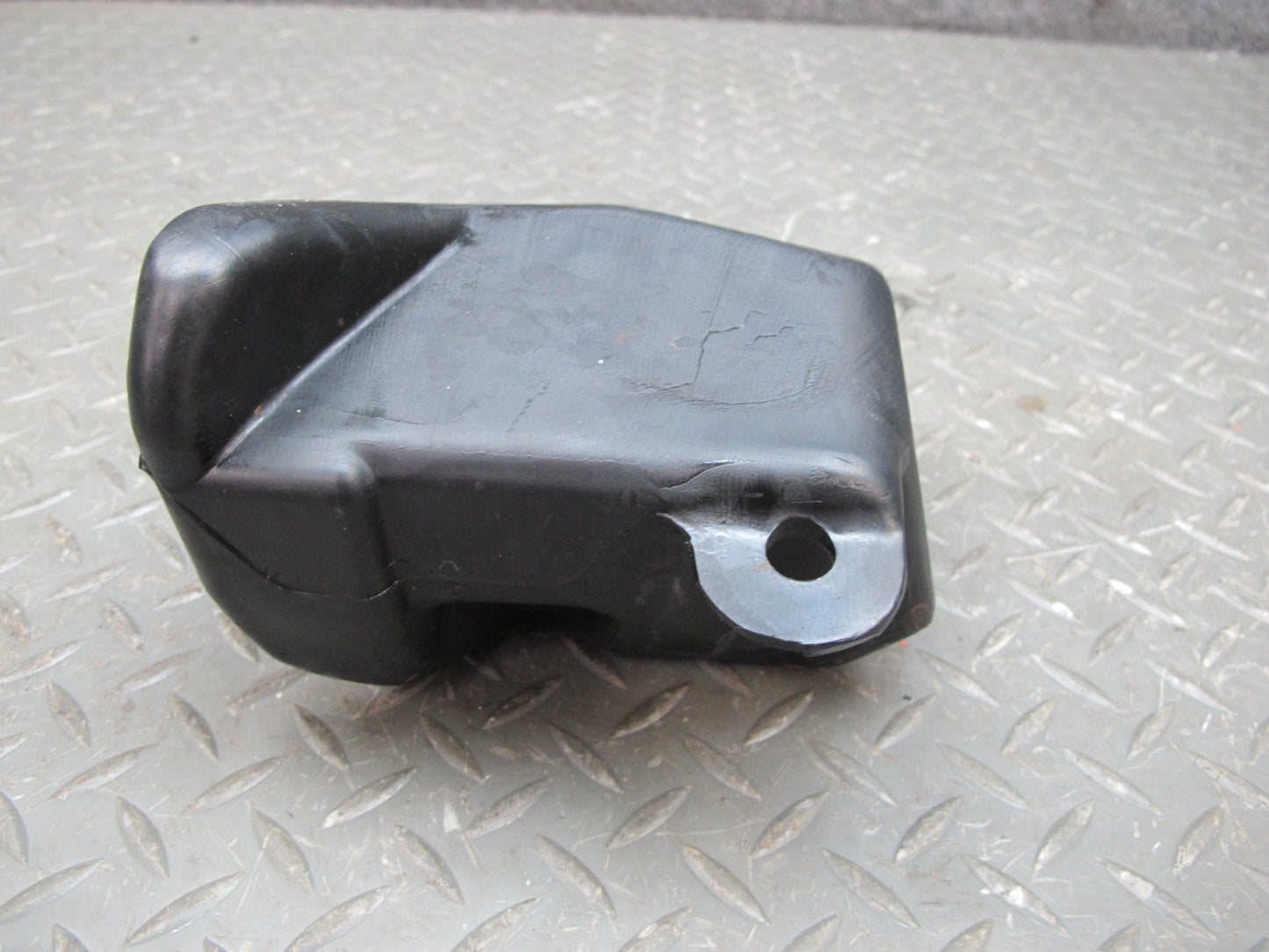 84-89 BMW E24 6-SERIES Concentrated Washer Fluid Container Tank 1371076 OEM