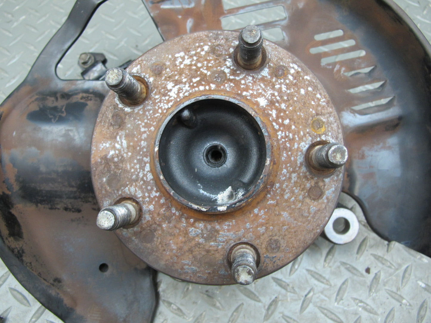 1992-2000 Lexus SC300 SC400 Front Left Spindle Steering Knuckle OEM