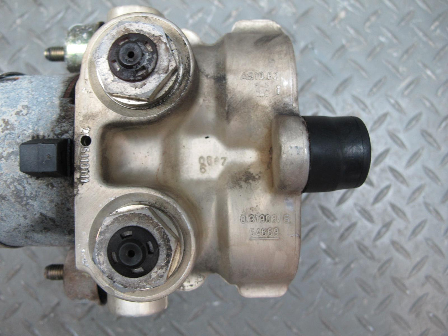 84-89 BMW E24 6-SERIES Anti Lock Brake ABS Pump Module 0265201009 OEM