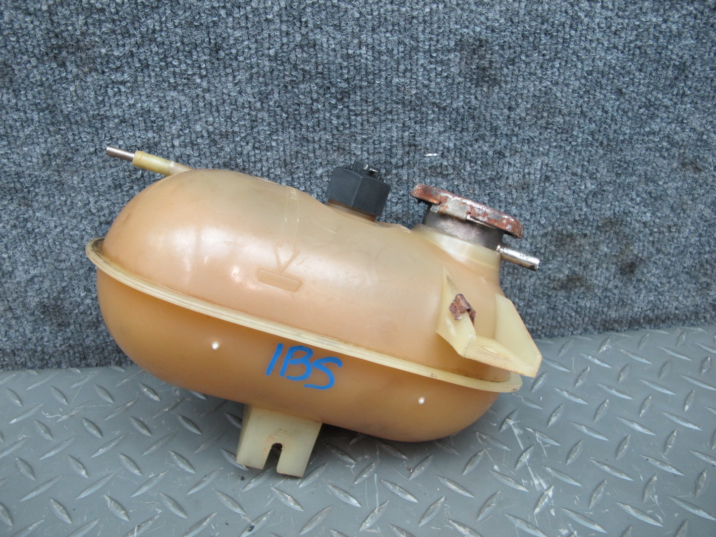 84-89 BMW E24 6-SERIES Engine Coolant Expansion Overflow Reservoir Tank OEM