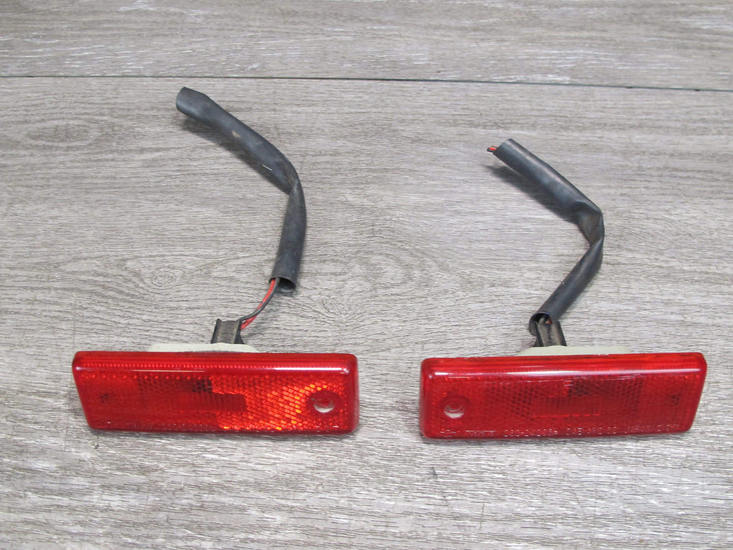 84-86 Nissan Z31 300ZX Set of 2 Rear Left & Right Side Marker Light Lamp OEM