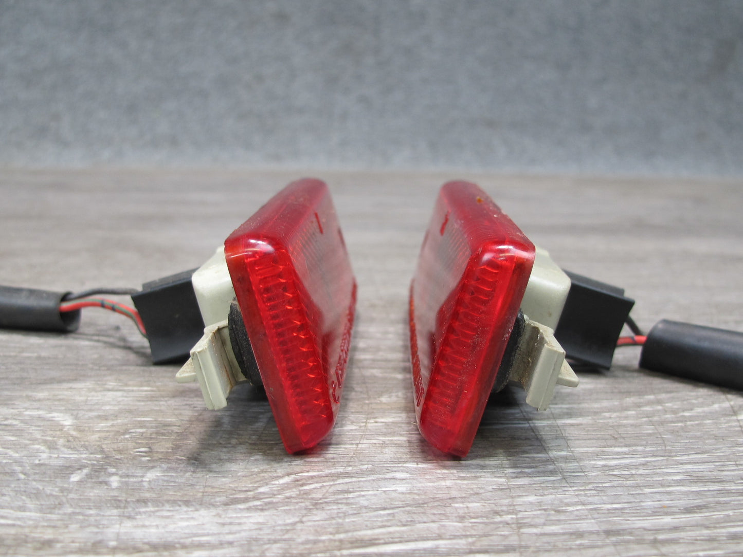 84-86 Nissan Z31 300ZX Set of 2 Rear Left & Right Side Marker Light Lamp OEM