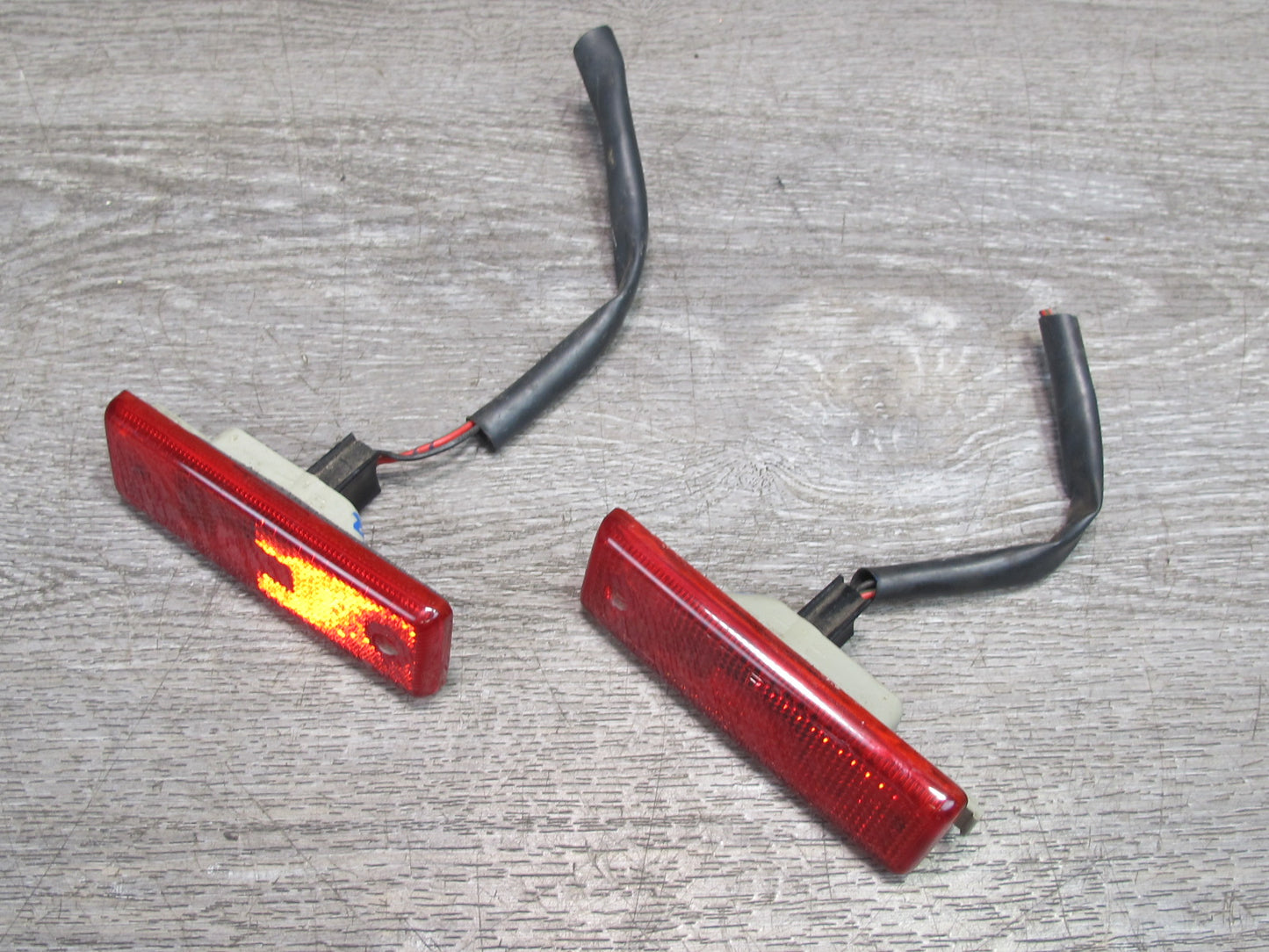 84-86 Nissan Z31 300ZX Set of 2 Rear Left & Right Side Marker Light Lamp OEM