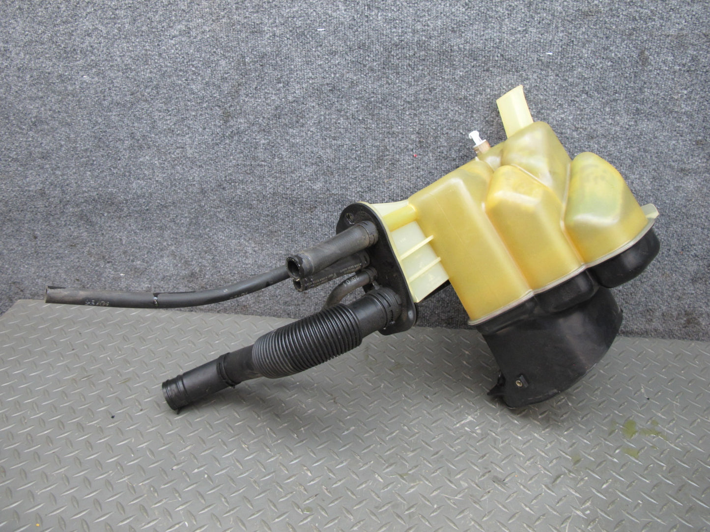 1997-2004 Porsche Boxster 986 Engine Coolant Expansion Overflow Reservoir Tank