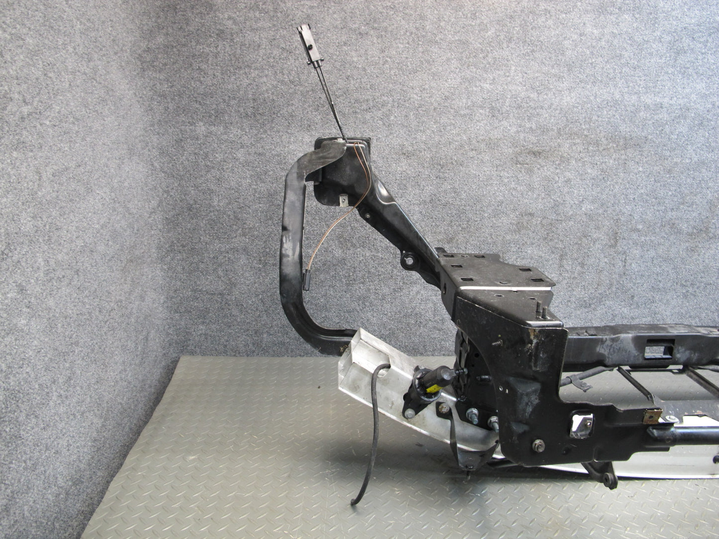 03-06 Mercedes R230 Front Engine Radiator Core Reinforcement Bar Support OEM