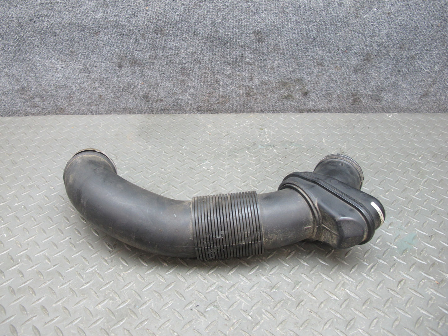 2000-2004 Porsche Boxster 986 Manual Trans Engine Air Intake Hose Tube Pipe