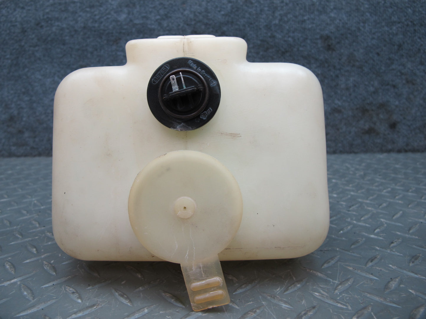 77-87 BMW E24 6-SERIES Windshield Washer Fluid Reservoir Tank w Pump OEM