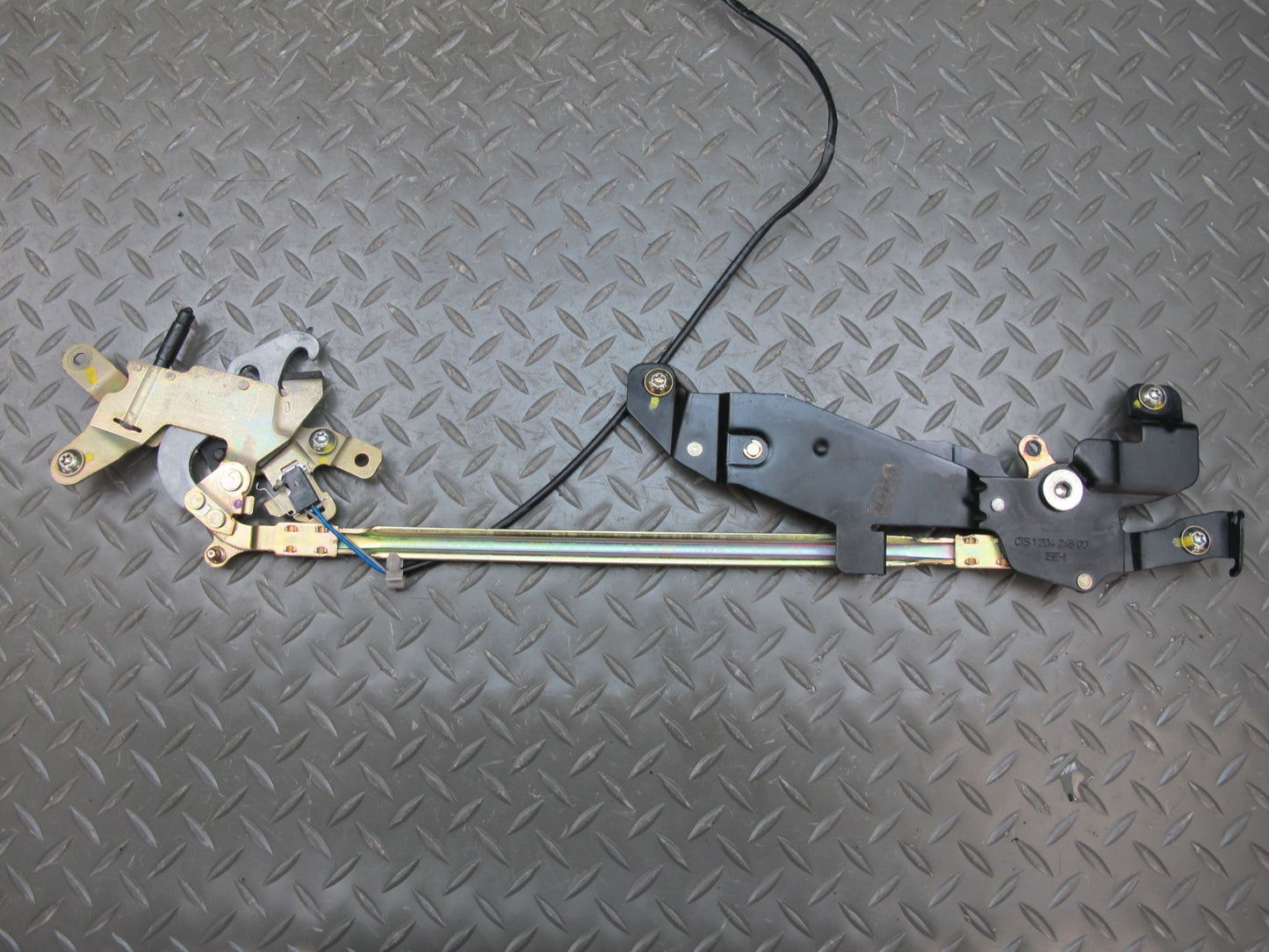 03-12 Mercedes R230 Convertible Set of 2 TOP Roof Lock Latch Striker OEM