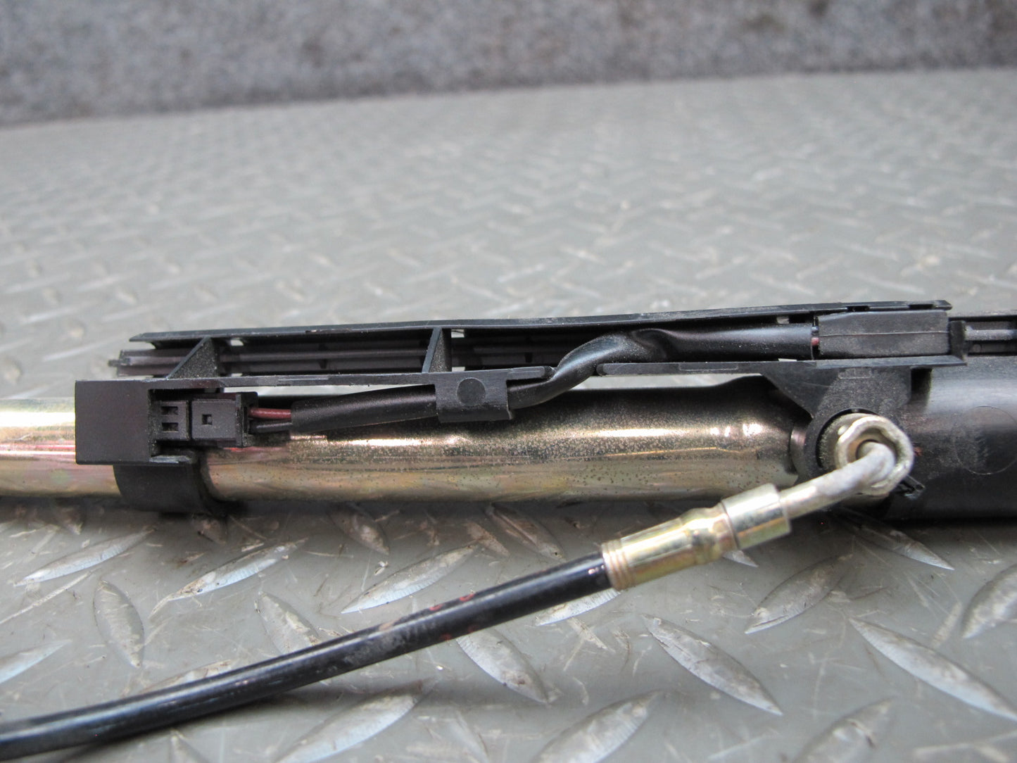 03-12 Mercedes R230 SL Convertible Rear Left Trunk Lift Cylinder w Cable OEM