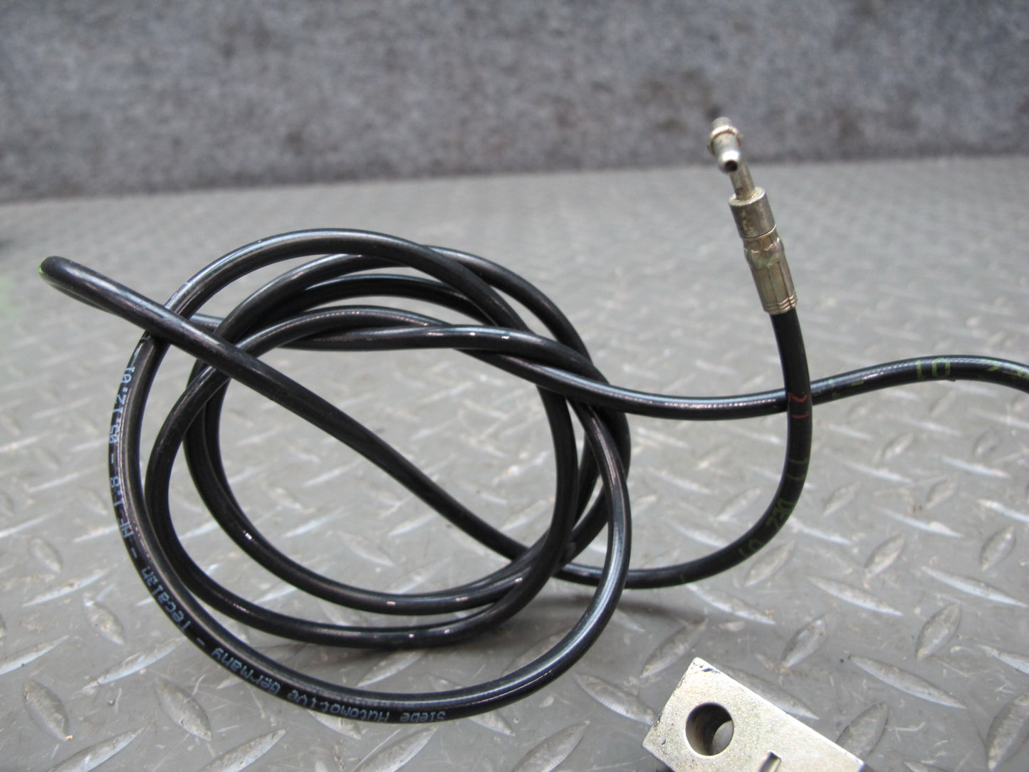03-12 Mercedes R230 Sl-class Convertible Left TOP Roof Cylinder w Cable OEM