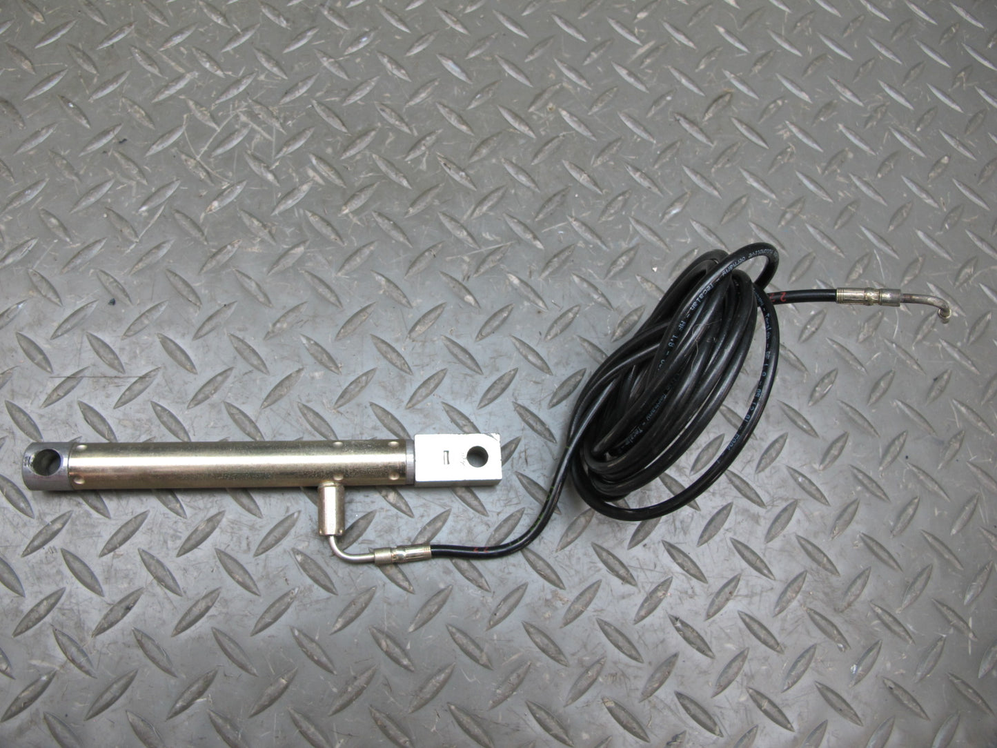 03-12 Mercedes R230 Sl-class Convertible Left TOP Roof Cylinder w Cable OEM