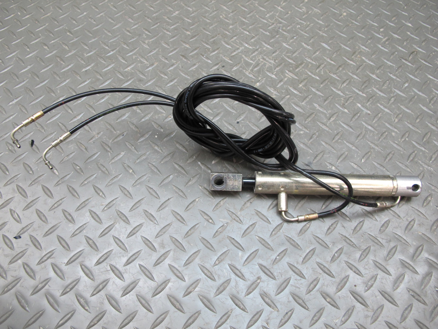 03-12 Mercedes R230 Sl-class Convertible Left TOP Roof Cylinder w Cable OEM