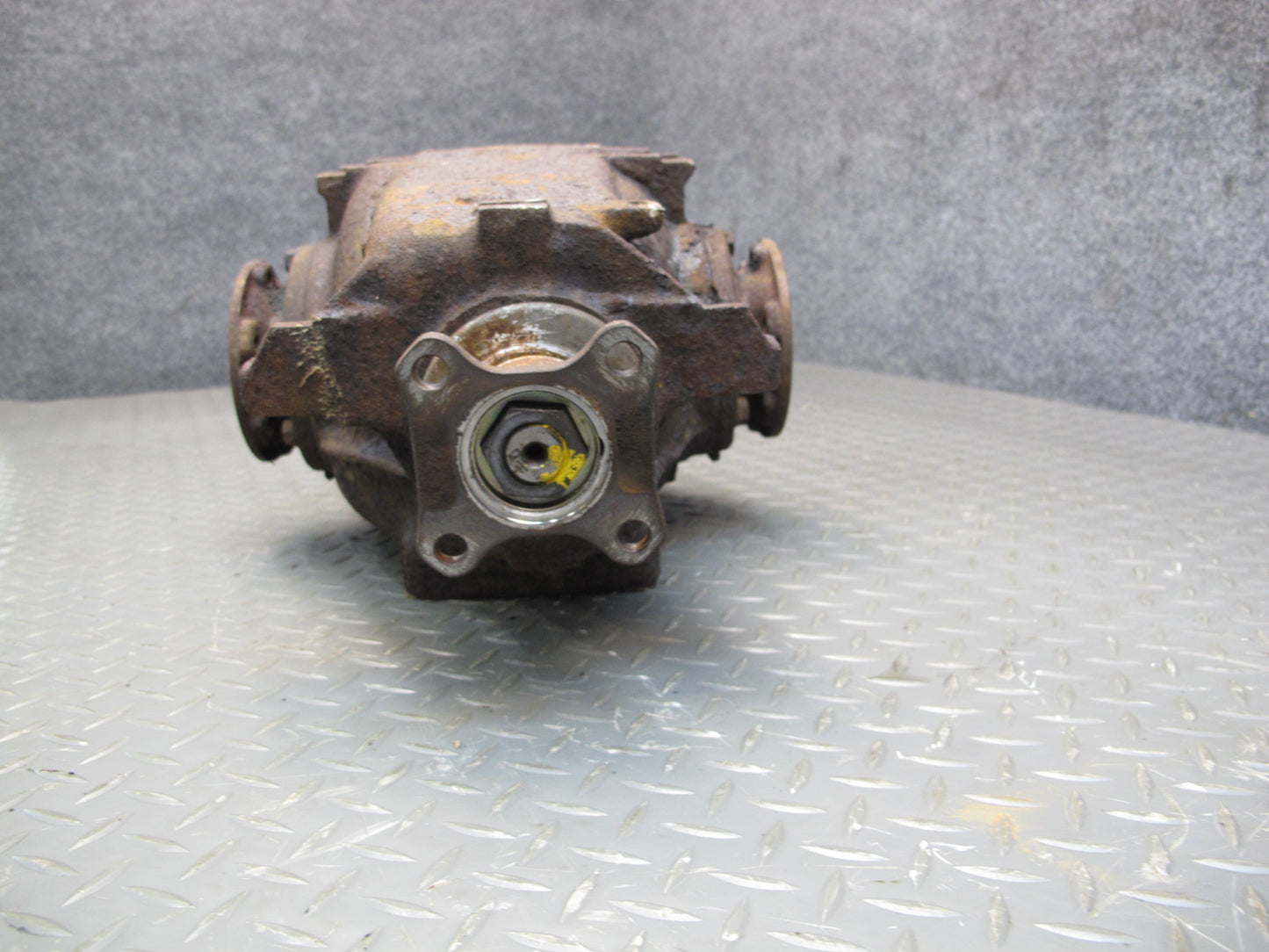 83-87 BMW E24 E28 M30 AT Rear Differential Axle Carrier Open 3.46 Ratio OEM