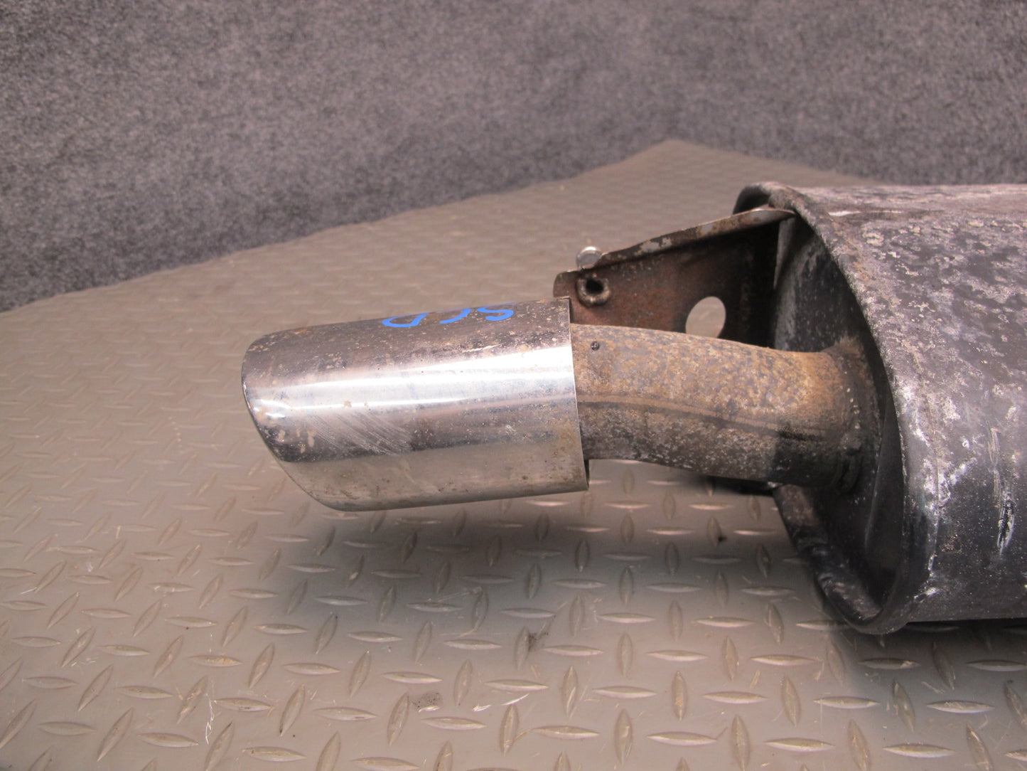 92-98 Lexus UZZ30L SC400 Rear Right Exhaust Muffler OEM