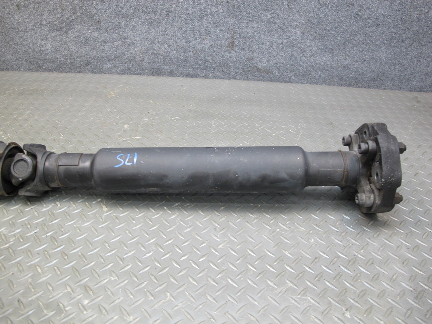 04-06 Mercedes R230 SL600 722.6 A/T Rear Driveshaft Drive Shaft 2304101706 OEM